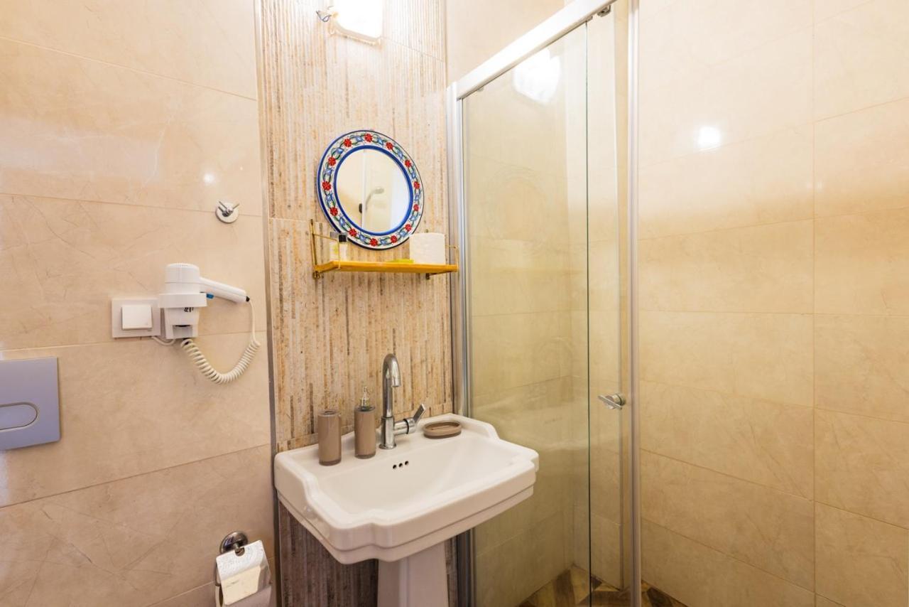 Lavantali Konak Otel Restoran Seferihisar Dış mekan fotoğraf