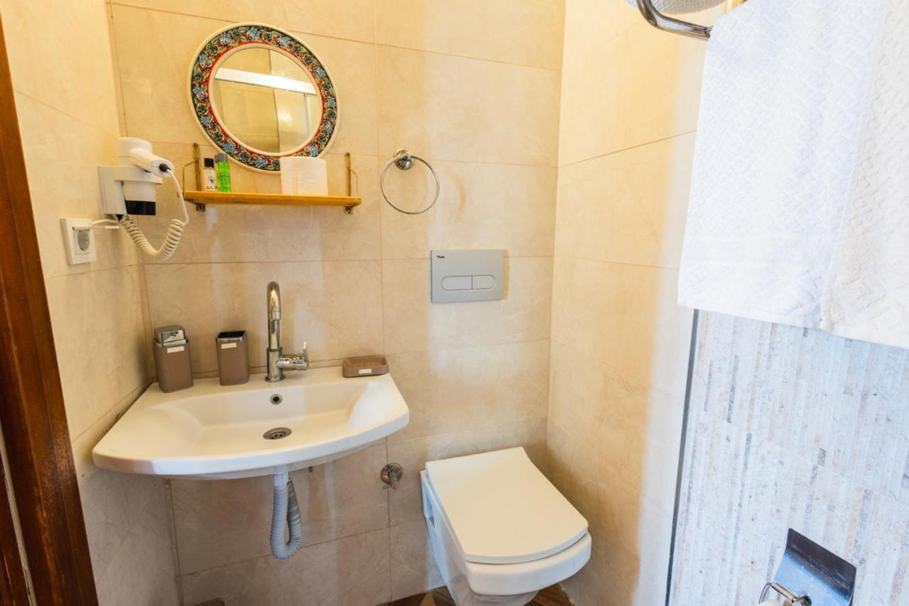 Lavantali Konak Otel Restoran Seferihisar Dış mekan fotoğraf